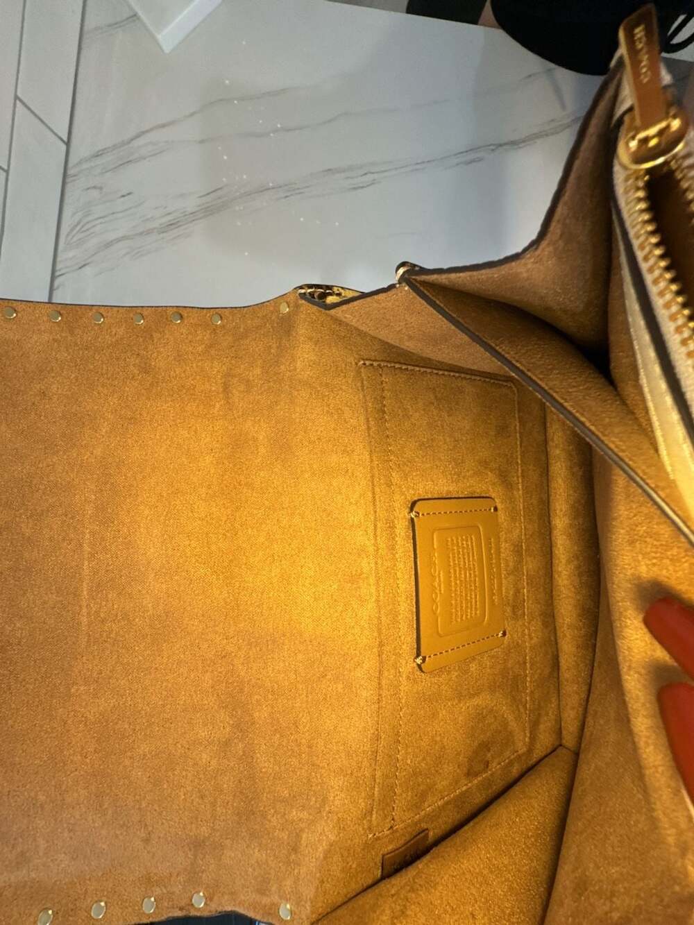Coach Klare Crossbody In Signature Canvas With Rivets Light Khaki Multi - Picture 4 of 5